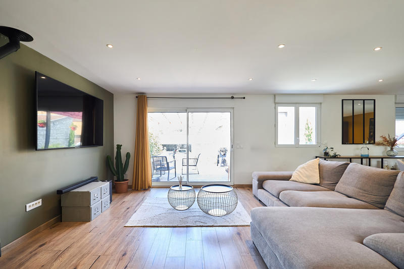 Maison - 171 m² - 6 pièces