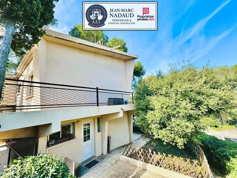 Villa - 200 m² - 9 pièces