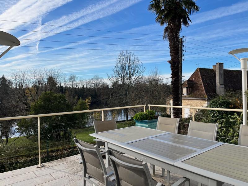 Maison - 196 m² - 6 pièces