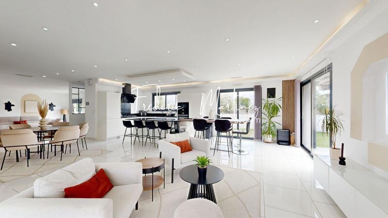 Maison - 173 m² - 5 pièces