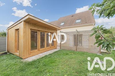 Maison - 82 m² - 5 pièces