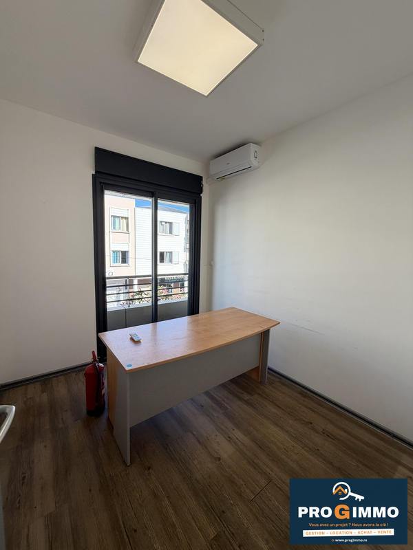 Bureau - 200 m² - 11 pièces