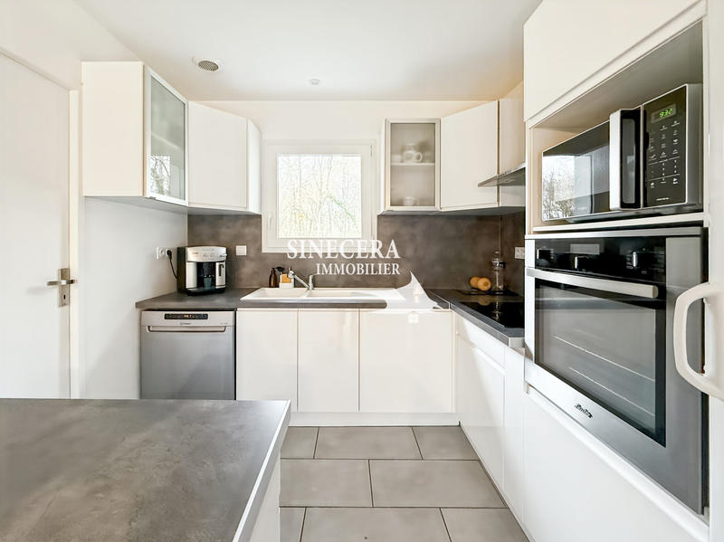 Maison - 93 m² - 4 pièces