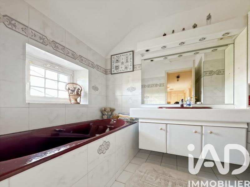 Maison de campagne - 200 m² - 5 pièces