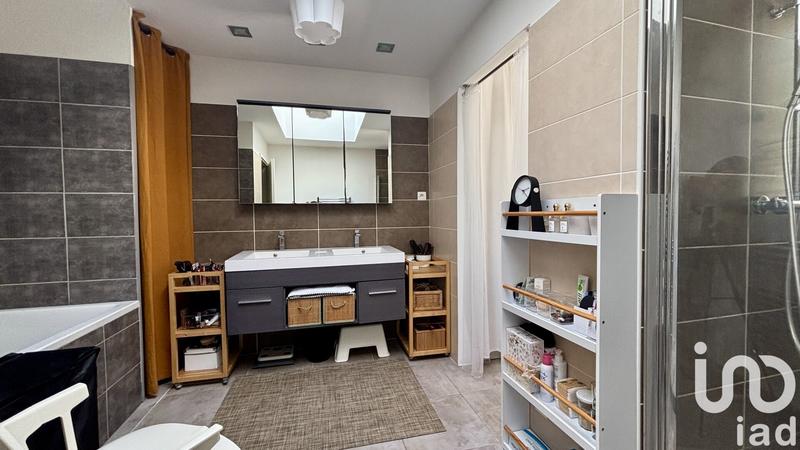 Maison - 182 m² - 4 pièces