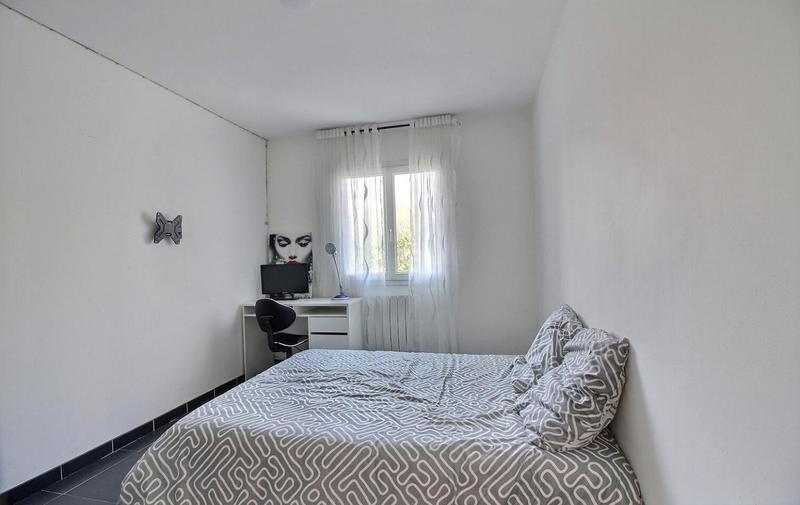 Maison - 290 m² - 9 pièces