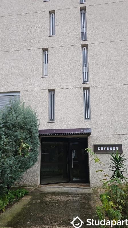 Chambre - 11 m² - 1 pièce