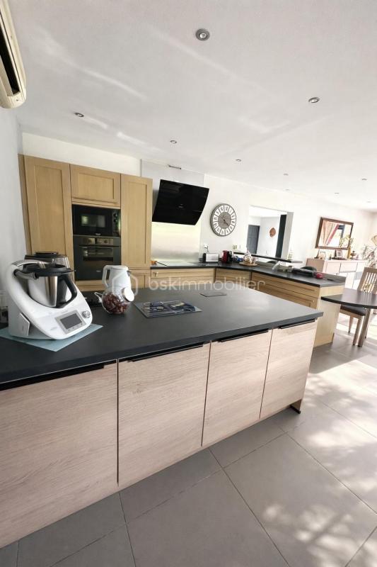 Maison - 176 m² - 5 pièces