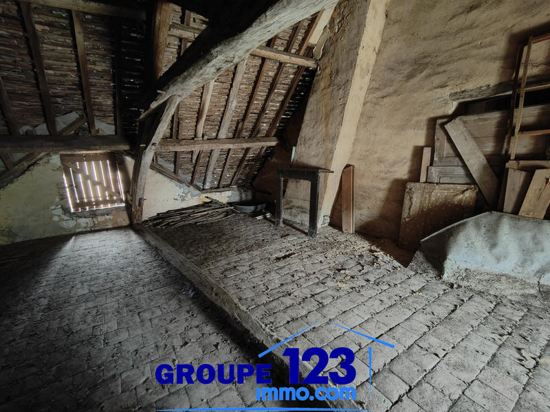 Maison - 205 m² - 9 pièces