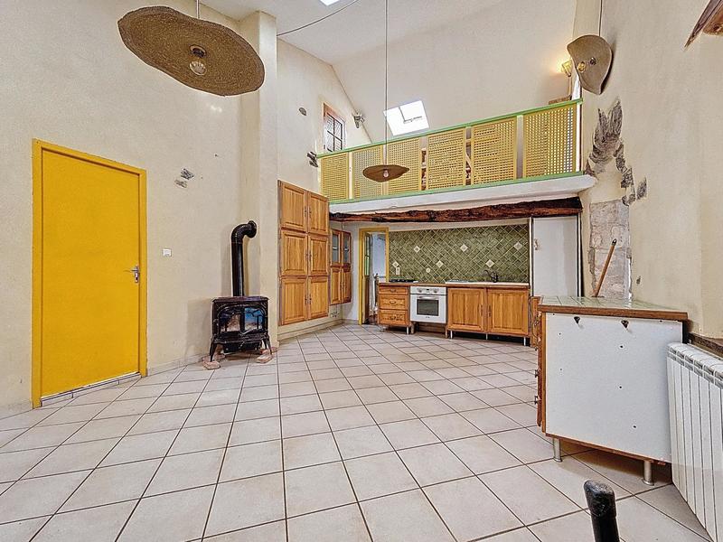 Maison de village - 300 m² - 18 pièces