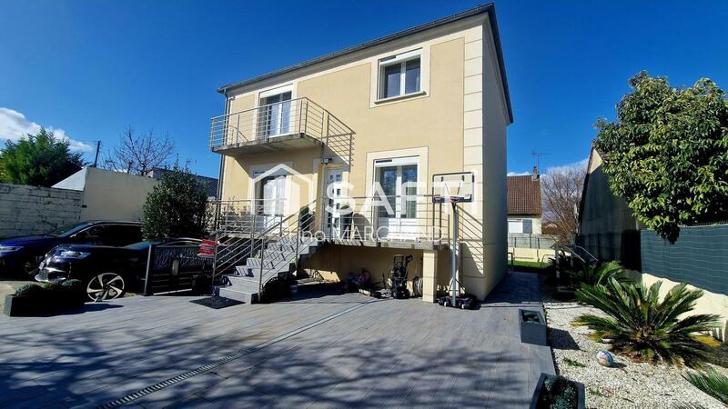 Maison - 102 m² - 5 pièces