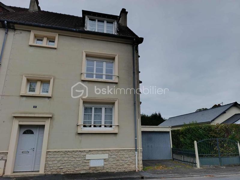 Maison - 90 m² - 4 pièces