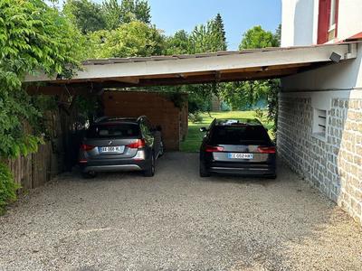 Maison - 200 m² - 8 pièces