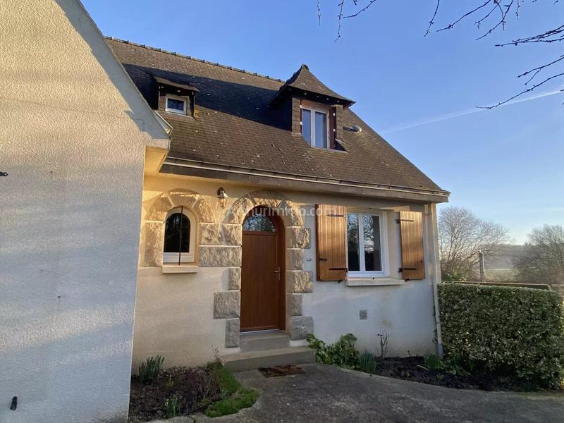 Maison - 101 m² - 5 pièces