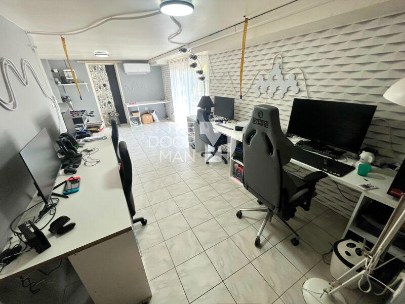 Maison - 145 m² - 6 pièces