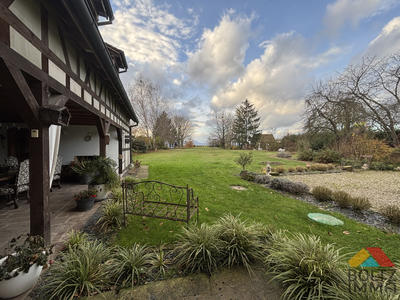 Maison - 266 m² - 8 pièces