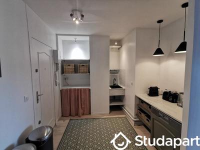 Chambre - 9 m² - 1 pièce