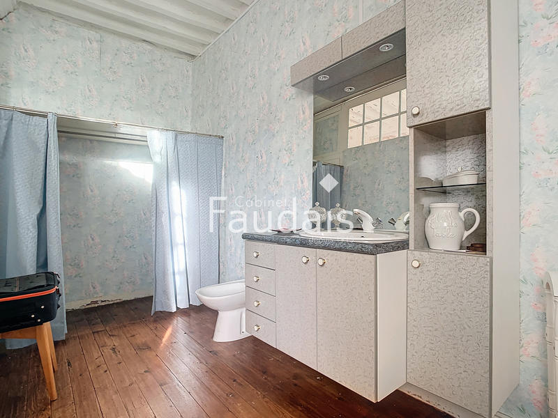 Propriété - 300 m² - 6 pièces