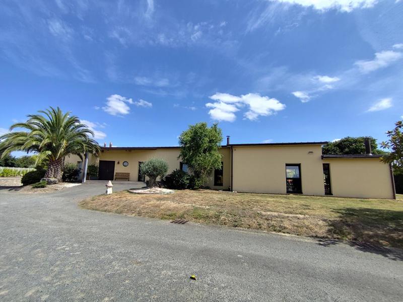 Villa - 440 m² - 11 pièces