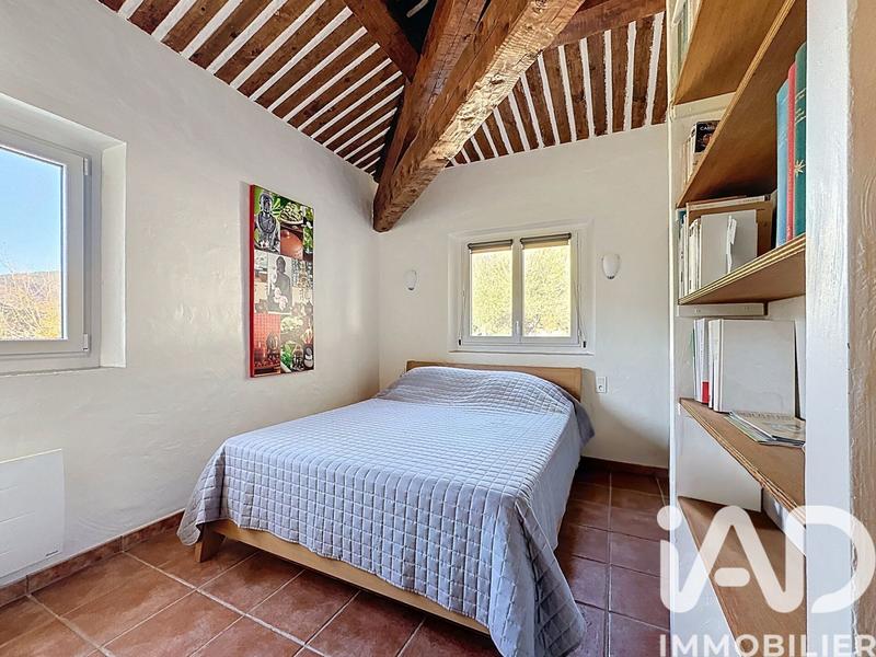 Maison - 204 m² - 7 pièces