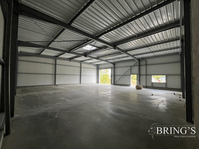 Local d'activités - 200 m²