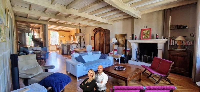 Maison - 303 m² - 8 pièces