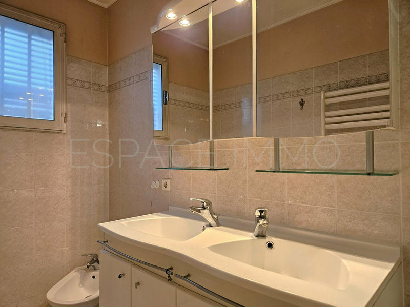 Maison - 95 m² - 3 pièces