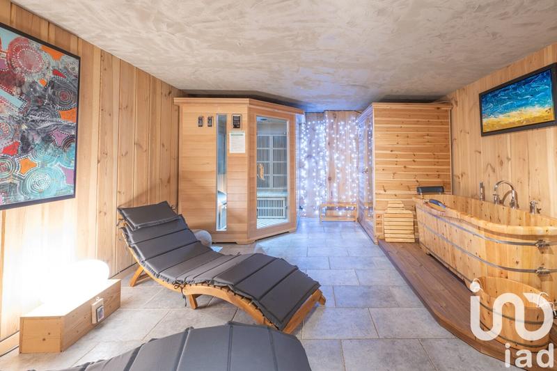 Châlet - 288 m² - 10 pièces