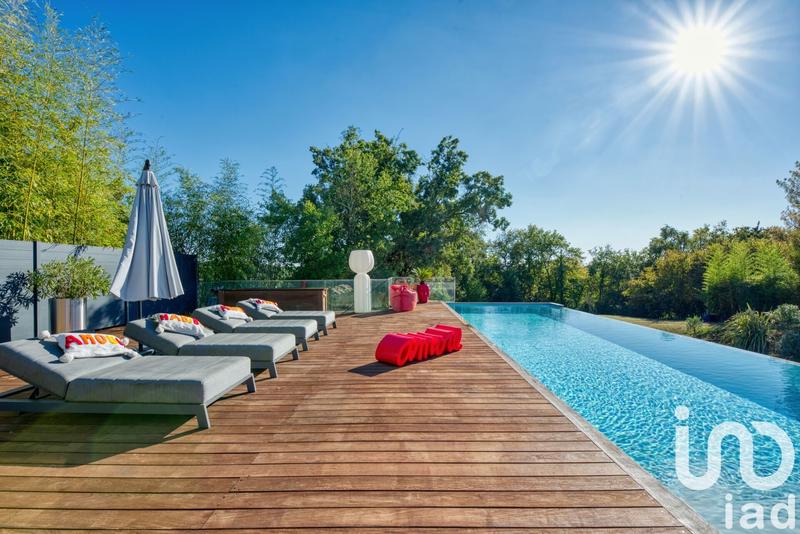 Maison de maîtres - 250 m² - 5 pièces