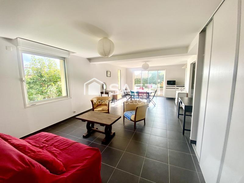 Maison - 223 m² - 8 pièces
