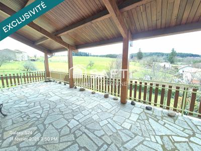 Maison - 196 m² - 7 pièces