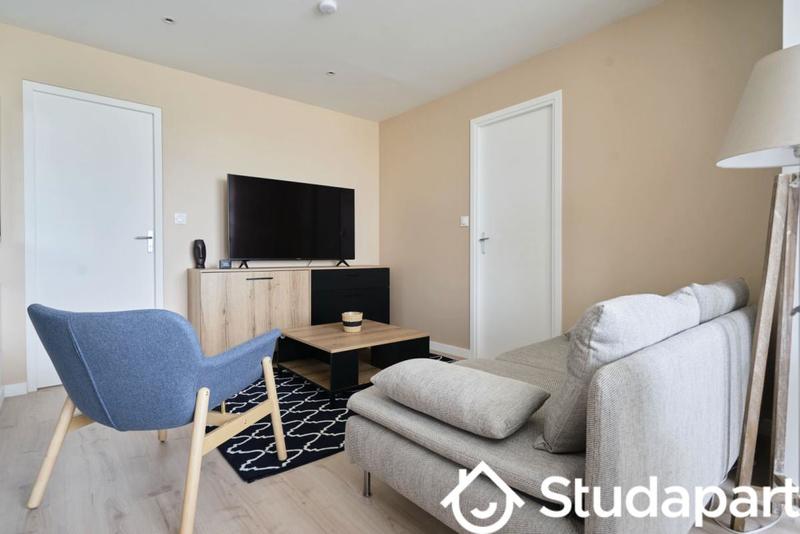 Chambre - 10 m² - 1 pièce