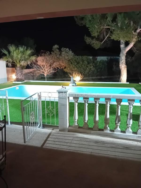Villa - 336 m² - 12 pièces