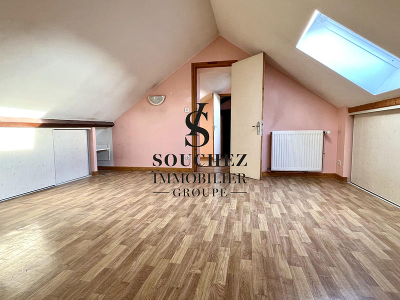 Maison - 300 m² - 6 pièces