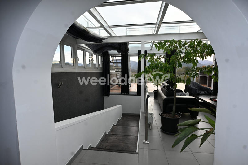 Maison - 182 m² - 7 pièces