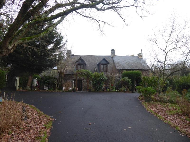 Maison - 187 m² - 7 pièces