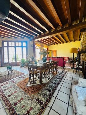 Maison en pierre - 162 m² - 6 pièces