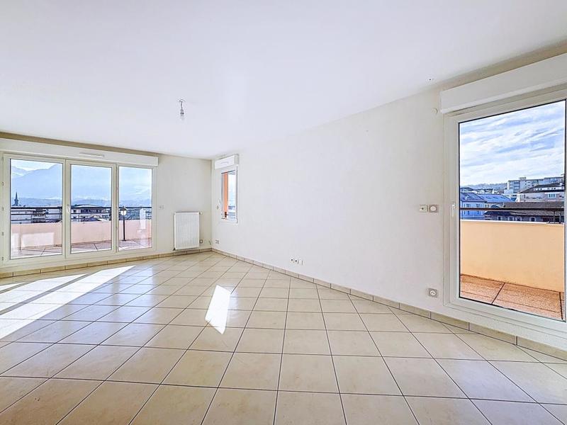 Appartement - 84 m² - 3 pièces