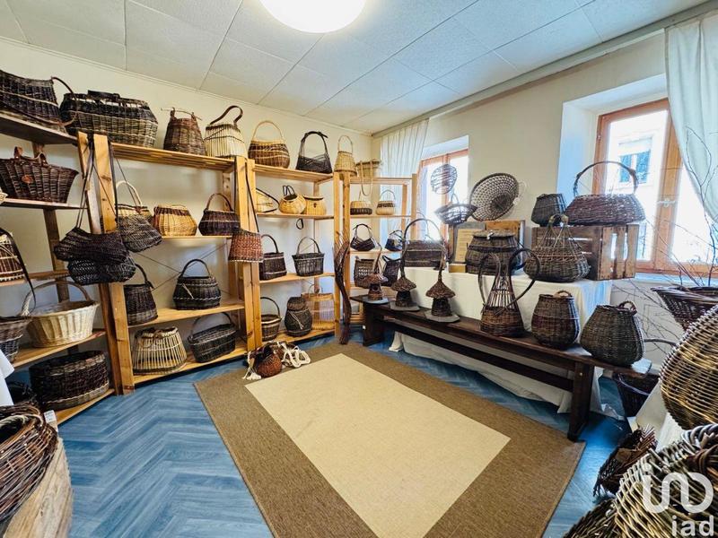 Local commercial - 275 m² - 3 pièces