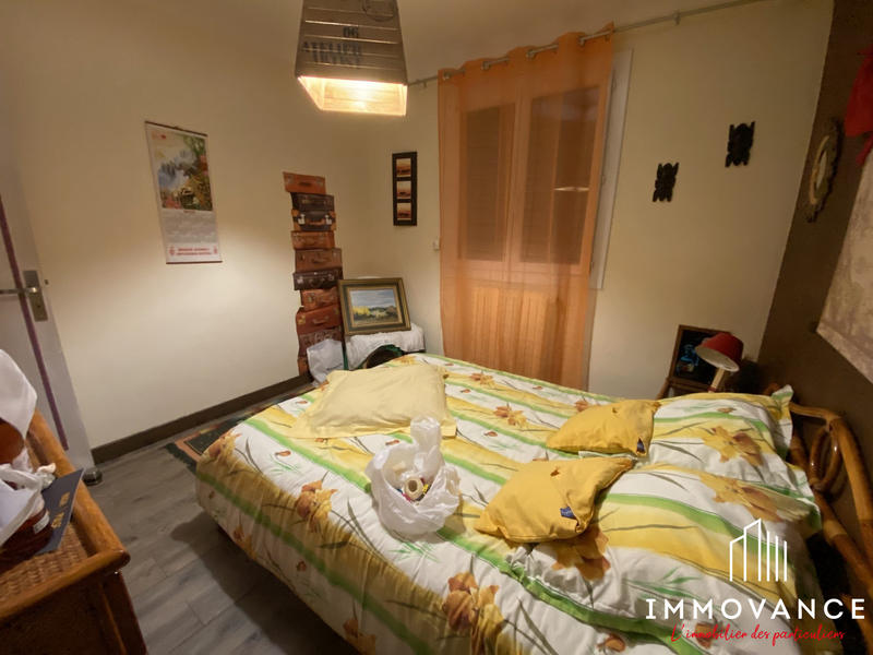 Maison - 230 m² - 7 pièces