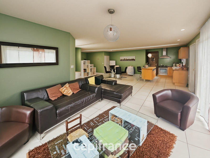 Maison - 141 m² - 6 pièces