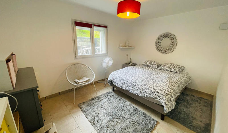 Maison - 250 m² - 7 pièces