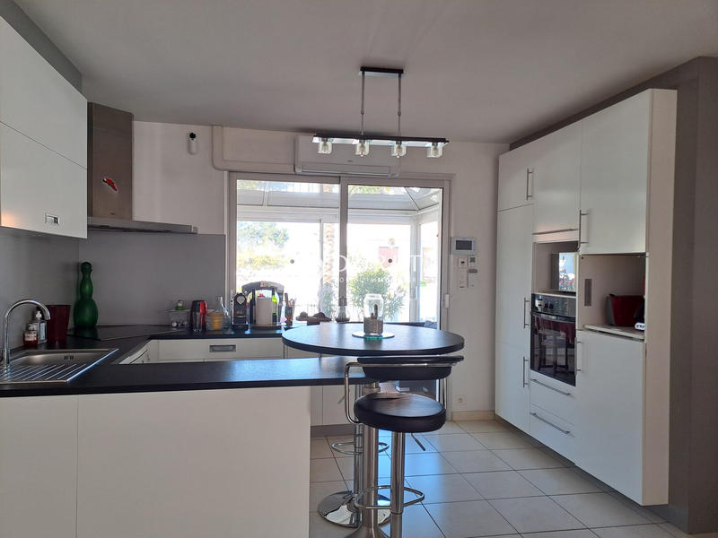 Maison - 152 m² - 6 pièces