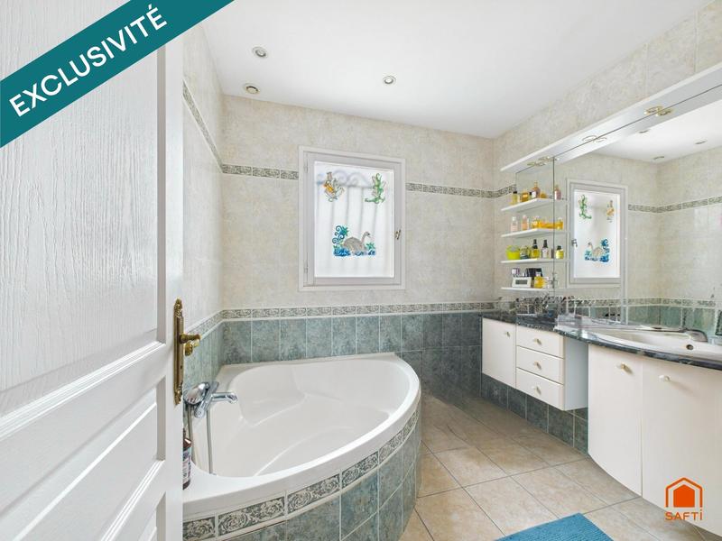 Maison - 161 m² - 5 pièces