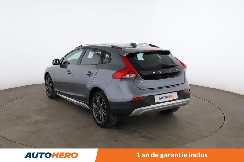 Volvo V40 Cross Country 2.0 D2 Summum Geartronic 120 ch