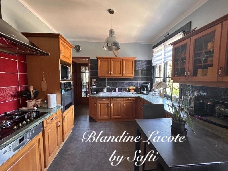 Maison - 188 m² - 6 pièces