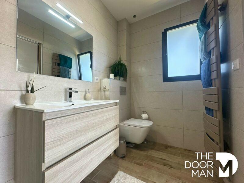 Villa - 146 m² - 6 pièces