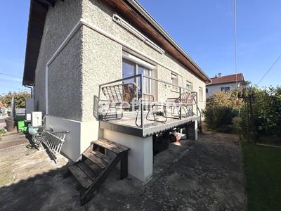 Maison - 135 m² - 7 pièces