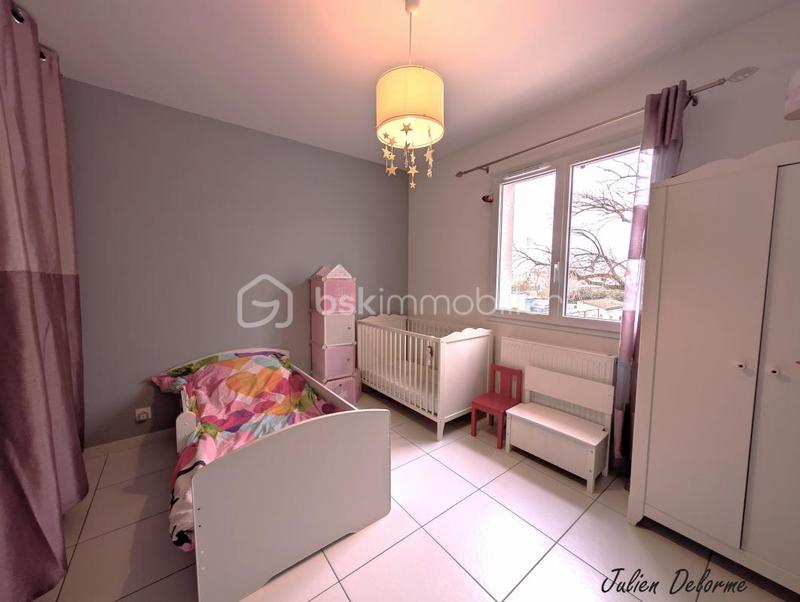 Maison jumelée - 99 m² - 5 pièces