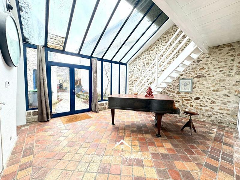 Maison - 200 m² - 9 pièces